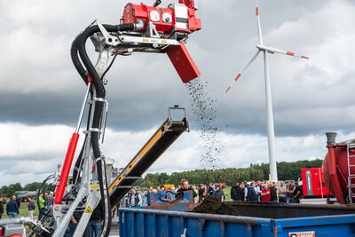 Maschinenvorf&uuml;hrung G&uuml;lletechnik Nortrup 2025