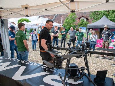 Workshop zu Spot-Spray beim Fach-Event &bdquo;Zwischen Acker und App &ndash; Digitalisierung Ihres Pflanzenbaus&ldquo; auf der Dom&auml;ne Schickelsheim (K&ouml;nigslutter/Kreis Helmstedt).