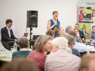 Ehrung der jahrgangsbesten Absolvent/-innen in der Aus- und Fortbildung 2025 am 11.02.2026 in Hannover.