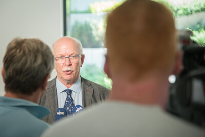 Pressekonferenz der Landesvertretung der Handwerkskammern Niedersachsen e.V. (LHN) und der Landwirtschaftskammer Niedersachsen (LWK) am 24.06.2024 in Hannover-Ahlem zu gemeinsamen Handlungsempfehlungen zur St&auml;rkung des l&auml;ndlichen Raumes.