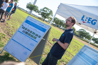 Dr. Norbert Bischoff (LBEG) präsentierte erste Ergebnisse des Versuchs in Schwüblingsen