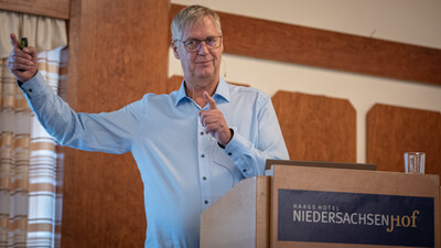 Lars Broer (LUFA Nord-West) als Referent der Tagung 'Emissionen aus der Tierhaltung' am 23.06.2026 in Verden.