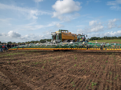 Maschinenvorf&uuml;hrung G&uuml;lletechnik Nortrup 2025