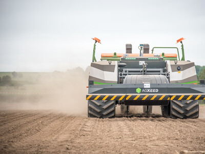 Der autonome Feldschlepper AgBot auf den Feldtagen 2023 der Landwirtschaftskammer Niedersachsen in Nordstemmen mit Besuch von Agrarministerin Miriam Staudte am Donnerstag (1. Juni).