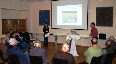 Im Forum 2 werden die Ergebnisse des Blühflächenmonitorings aus 2018 diskutiert - © Irina Michler Im Forum 2 werden die Ergebnisse aus 2018 diskutiert