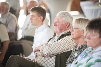 Zeitzeugen aus der langj&auml;hrigen Geschichte des LBZ erz&auml;hlten Anekdoten von fr&uuml;her.