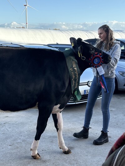 Verleihung des Staatsehrenpreises an Familie Hobbie, Kiebitznest - © LWK Niedersachsen Verleihung des Staatsehrenpreises an Familie Hobbie, Kiebitznest