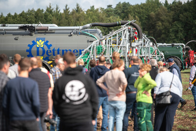 Maschinenvorf&uuml;hrung G&uuml;lletechnik Nortrup 2025