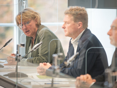 Pressekonferenz der Allianzpartner der Vereinbarung Der Nieders&auml;chsische Weg in Hannover: Am 29.10.2020 wurden die ausgehandelten Eckpfeiler f&uuml;r mehr Natur- und Artenschutz vorgestellt und diese erneut mit einer Unterschrift bekr&auml;ftigt.