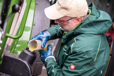 Tests am Dieselschlepper