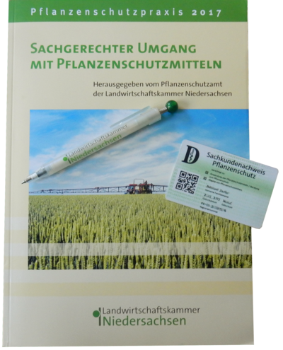 - © Michael Dunker Pflanzenschutz Sachkunde ist wichtig