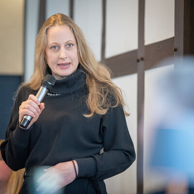 Der Landkreis Osnabr&uuml;ck und die LWK unter Ludger Bernhold seien nicht nur r&auml;umliche Nachbarn, sondern pflegten seit Jahrzehnten einen engen Austausch, der von Fairness und Vertrauen gepr&auml;gt sei, betonte Landr&auml;tin Anna Kebschull.