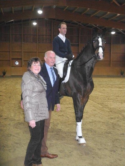 Eindrucksvoll wurde das Ergebnis der Ausbildung von Dressurreiter Andreas Senge unter dem Sattel dargestellt - © Dr. Brunken, FB 3.5 - © Dr. Hans-Gerd Brunken Eindrucksvoll wurde das Ergebnis der Ausbildung von Dressurreiter Andreas Senge unter dem Sattel dargestellt