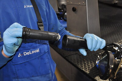 Melkzeug mit Kartuschensystem zum schnellen Zitzengummiwechsel - © Dr. Michael Hubal Melkzeug mit Kartuschensystem zum schnellen Zitzengummiwechsel