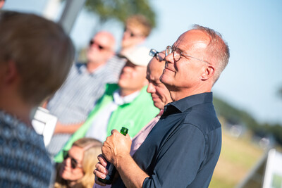 Matthias Miersch besuchte anl&auml;sslich seiner Sommertour den Sickerwasserversuch in Schw&uuml;blingsen