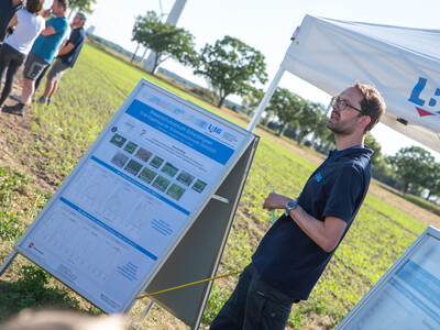 Dr. Norbert Bischoff (LBEG) pr&auml;sentierte erste Ergebnisse des Versuchs in Schw&uuml;blingsen