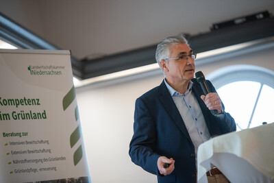 Dr. Frank Lorenz, LUFA Nord-West, berichtete &uuml;ber eine Auswertung von Laboranalysen aus den vergangenen zehn Jahren.