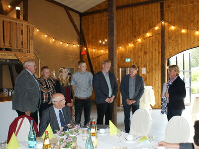 Verleihung des Staatsehrenpreises an den Betrieb Kleemann, Lütetsburg - © LWK Niedersachsen Verleihung des Staatsehrenpreises an den Betrieb Kleemann, Lütetsburg