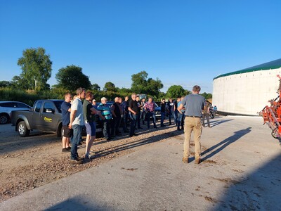 Präsentation der umgebauten Spritze