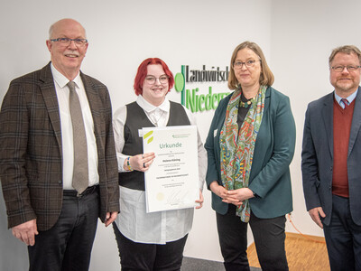 Ehrung der jahrgangsbesten Absolvent/-innen in der Aus- und Fortbildung 2025 am 11.02.2026 in Hannover.