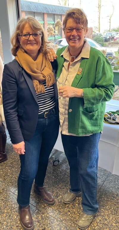 Verabschiedung von Christine Strodthoff-Schneider und Gerda von Lienen - © Gerda von Lienen Verabschiedung von Christine Strodthoff-Schneider von Gerda von Lienen