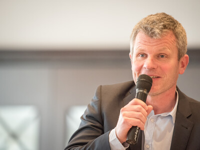 Dr. Johannes Wilking, Kreislandwirt des Landkreises Vechta, während der Abschiedsfeier für Dr. Günter Kuhnt, Leiter der Bezirksstelle Oldenburg-Süd.