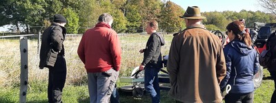 - © Michael Sluiter Fachinformationen zur Pflege und Unterhaltung von Herdenschutzzäunen