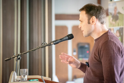 Martin Strobl (Bayerische Landesanstalt f&uuml;r Landwirtschaft) w&auml;hrend der 16. Biogastagung in Verden.
