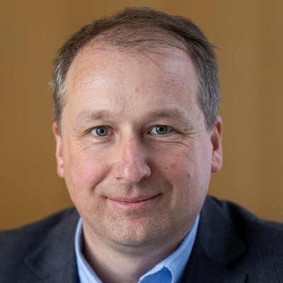 Dr. Vinzenz Bauer