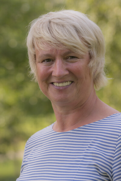 Anke Kreis, Beraterin Garten, Hof- und Dorfgrün - © Anke Kreis Anke Kreis, Beraterin Garten, Hof- und Dorfgrün
