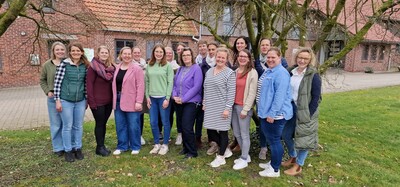 18 Frauen meistern 10-tägigen Kurs AgrarBüromanagerin - © Birgit Jürgens 18 Frauen meistern 10-tägigen Kurs AgrarBüromanagerin