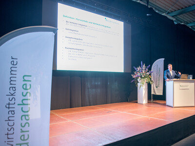 1. Fachforum Schwein und Geflügelmast in den Emslandhallen in Lingen (07. und 08.06.2023). - © Wolfgang Ehrecke 1. Fachforum Schwein und Geflügelmast in den Emslandhallen in Lingen (07. und 08.06.2023).