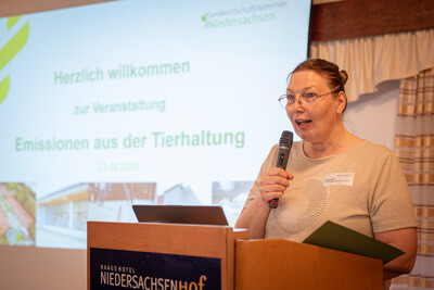 Kammer-Vizepr&auml;sidentin Dagmar Heyens auf der Tagung 'Emissionen aus der Tierhaltung' am 23.06.2026 in Verden.