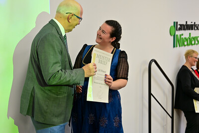 &Uuml;bergabe Meisterbriefe Hauswirtschaft 2025 in Hannover