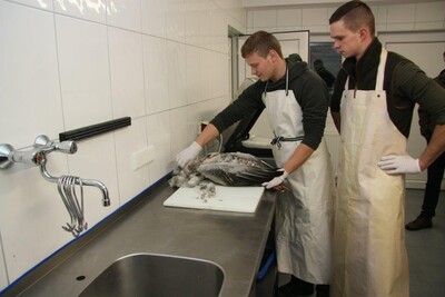 Aufbereitung von Wild - © Karl-Heinz Jansen Verwertung des erlegten Wildes