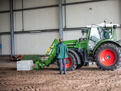 Tests am Dieselschlepper
