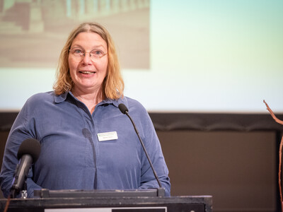 Kammer-Vizepr&auml;sidentin Dagmar Heyens beim Gesellschaftsabend der Landwirtschaftskammer Niedersachsen am 19.11.2025 in Oldenburg.