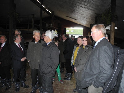 Zahlreiche Besucher und Ehreng&auml;ste konnten sich ein eindrucksvolles Bild im Rahmen des Betriebsrundganges verschaffen