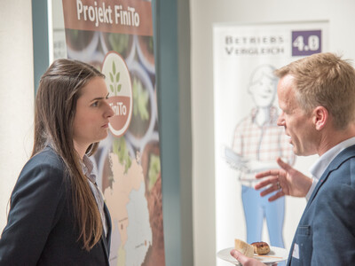 Abschlussveranstaltung für das Projekt 'TerZ - Einsatz torfreduzierter Substrate im Zierpflanzenbau' am 23.03.2023 in Hannover-Ahlem.